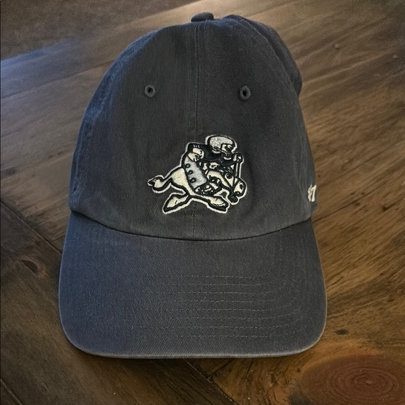 Notre Dame Fighting Irish Navy Blue Cap - Picture 1 of 2